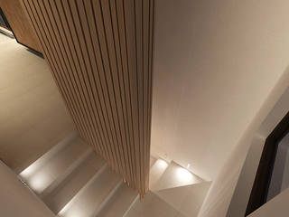Интерьер дома с террасой. Ландшафтный дизайн , A-partmentdesign studio A-partmentdesign studio Minimalist corridor, hallway & stairs Wood White