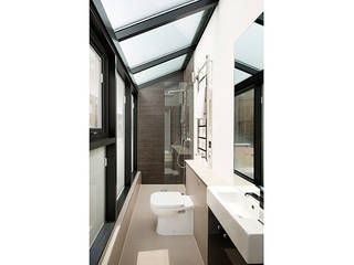 A development of 5 luxury houses in Primrose Hill Modern bathroom by Porcel-Thin Modern