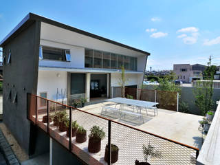 K-HOUSE, 株式会社長野聖二建築設計處 株式会社長野聖二建築設計處 Modern balcony, veranda & terrace