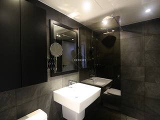 블랙&화이트의 모던한 39py 아파트인테리어, 홍예디자인 홍예디자인 Modern style bathrooms