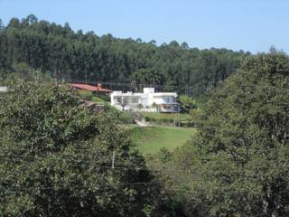  บ้านและที่อยู่อาศัย by Bia Maia & Guta Carvalho Arquitetura, Design e Paisagismo