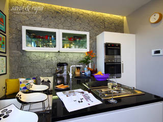Designer's Den, Savio and Rupa Interior Concepts Savio and Rupa Interior Concepts Skandinavische Küchen Arbeitsplatten
