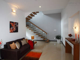 Misty Haven Villa, Savio and Rupa Interior Concepts Savio and Rupa Interior Concepts Moderne Wohnzimmer