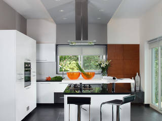 Misty Haven Villa, Savio and Rupa Interior Concepts Savio and Rupa Interior Concepts Cocinas de estilo moderno