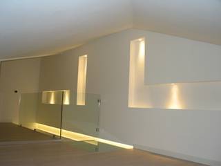 Ristrutturazioni casa design, V.E.L.G. Interni s.n.c. V.E.L.G. Interni s.n.c. Modern walls & floors Glass