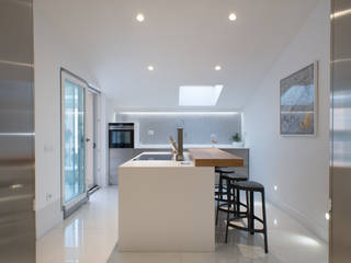 Un appartamento in centro, Mario Ferrara Mario Ferrara Modern Kitchen