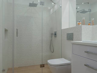 Olimpia port łazienka i sypialnia - mieszkanie wykończone pod klucz, Carolineart Carolineart Modern bathroom