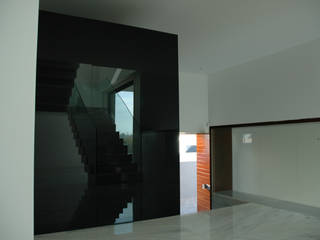 Casa AF, BLK-Porto Arquitectura BLK-Porto Arquitectura الممر والمدخل