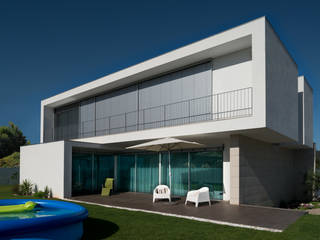 Casa MR, BLK-Porto Arquitectura BLK-Porto Arquitectura منازل