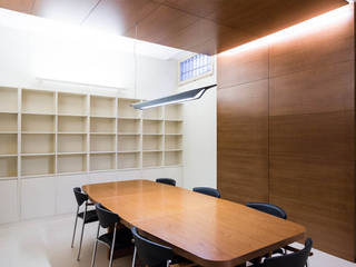 Studio legale: interior design dello Studio Legale Spacchetti, curato da DOME studio, DOME studio DOME studio Modern Study Room and Home Office Wood Wood effect