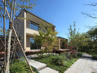高台の家, Atelier Square Atelier Square Modern Garden Stone Beige