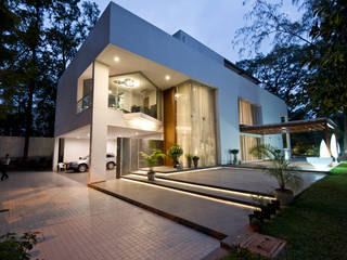 Private Residence in Koregaon Park, Pune, Chaney Architects Chaney Architects Casas de estilo minimalista