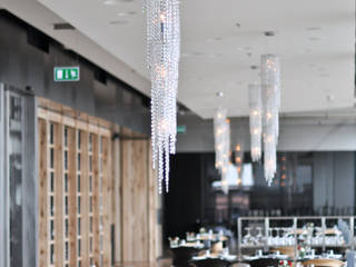 Fjord crystal chandeliers in Wolf Bracka, Manooi Manooi 商业空间