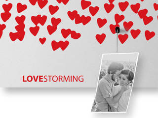 LOVESTORMING PORTA FOTO, dESIGNoBJECT.it dESIGNoBJECT.it Minimalist houses Metal