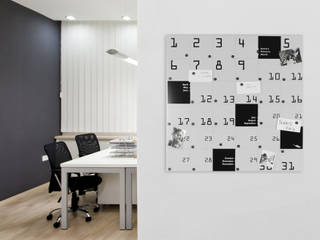 REMEMBER CALENDAR ORGANIZER, dESIGNoBJECT.it dESIGNoBJECT.it Oficinas de estilo minimalista Metal Blanco Accesorios y decoración