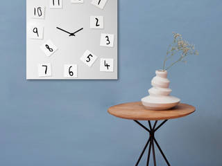 CHANGING CLOCK, dESIGNoBJECT.it dESIGNoBJECT.it Minimalist houses Metal