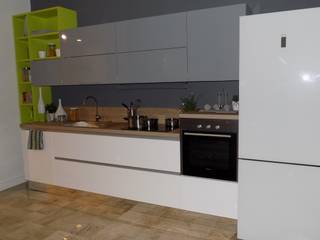 vernal kitchen, Cucine e Design Cucine e Design Modern Mutfak