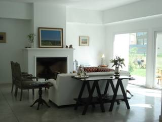 Vivienda Barrio Privado Rumenco - Mar del Plata, Estudio Arquitectura Integral Estudio Arquitectura Integral Modern Living Room