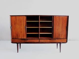 Omann Jr. Rosewood Sideboard , Retro Age Retro Age غرفة السفرة خشب Wood effect