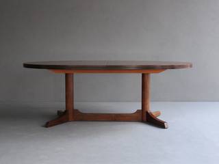 Rosewood Dining Table by Robert Heritage , Retro Age Retro Age غرفة السفرة خشب Wood effect