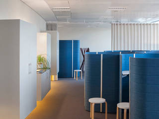 Oficina en Torre Iberdrola, MLMR Architecture Consultancy MLMR Architecture Consultancy Commercial spaces