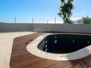 Apartamento na Foz do Douro, GRAU.ZERO Arquitectura GRAU.ZERO Arquitectura Classic style pool