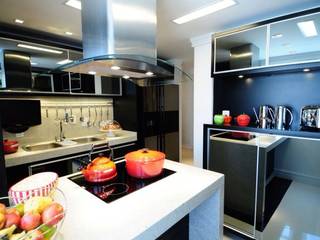 Cozinha black, T+H arquitetura & interiores T+H arquitetura & interiores 모던스타일 주방