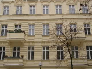 Ein denkmalgeschütztes Gründerzeithaus in Berlin, Buseck Architekten Buseck Architekten Classic style houses