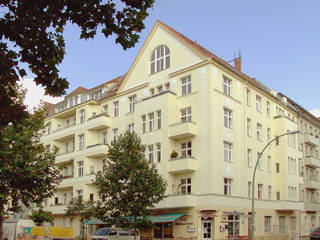 Modernisierung und Instandsetzung sowie Dachausbau im Milieuschutzgebiet, Buseck Architekten Buseck Architekten Classic style houses