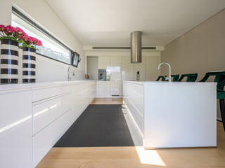 Moradia em Braga, NOZ-MOSCADA INTERIORES NOZ-MOSCADA INTERIORES Modern kitchen