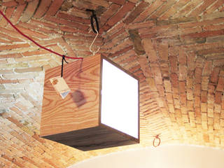 LAMPADE IN LEGNO kubo_light, architANDarte architANDarte Spazi commerciali Legno Effetto legno