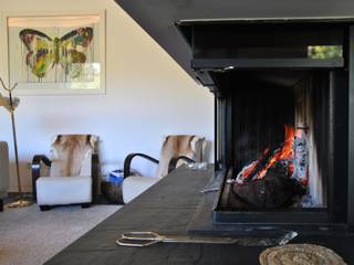House in Coruche, Santarém, é ar quitectura é ar quitectura Rustic style living room Metal Black