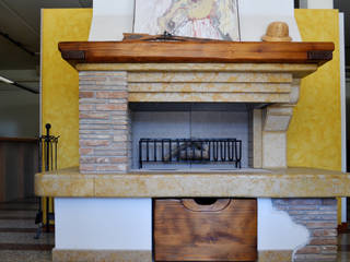 NOSTRE REALIZZAZIONI - camino rustico, SALM Caminetti SALM Caminetti Rustic style living room Marble