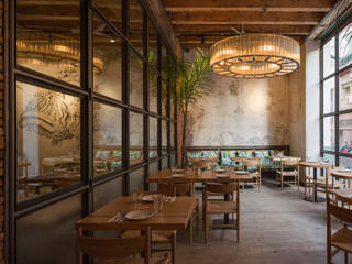 Torres y García , Persevera Producciones Persevera Producciones Industrial style dining room Wood Wood effect