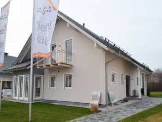 Musterhaus Poing Bavaria, Skapetze Lichtmacher Skapetze Lichtmacher Moderne Häuser