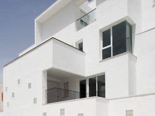 Edificio de 21 viviendas - Salobreña, Gesdipro Gesdipro Casas modernas