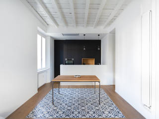 PG House | private apartment refurbishment, Atelierzero Atelierzero Moderne eetkamers