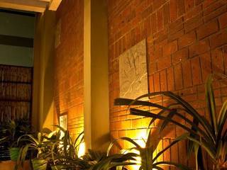 Hotel West Marret, Uncut Design Lab Uncut Design Lab Vườn nội thất