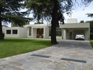 Casa DIMO, MOLEarquitectura MOLEarquitectura Casas modernas Quartzo