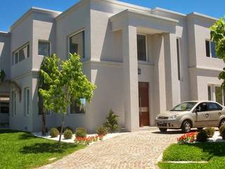 Casa Alisos, MOLEarquitectura MOLEarquitectura Casas de estilo clásico Cuarzo