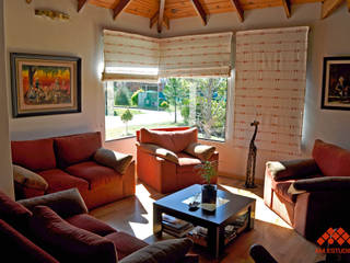 VIVIENDA UNIFAMILIAR, AM Estudios AM Estudios Rustic style living room Wood Wood effect