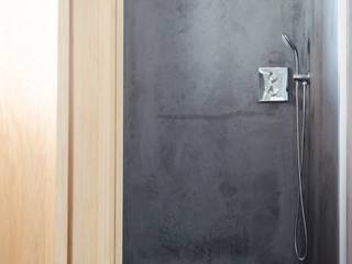 Badkamer, Mignon van de Bunt Interiordesign Mignon van de Bunt Interiordesign BathroomBathtubs & showers