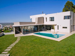 CASA CRA, Poggi Schmit Arquitectura Poggi Schmit Arquitectura Modern home