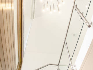 Moderna integridad, Parrado Arquitectura Parrado Arquitectura Modern corridor, hallway & stairs