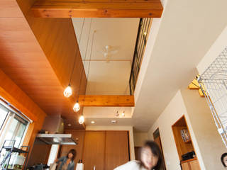 T-house, coil松村一輝建設計事務所 coil松村一輝建設計事務所 Eclectic style dining room