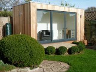 studios de jardin, home wood home wood Casas modernas: Ideas, imágenes y decoración Madera Acabado en madera