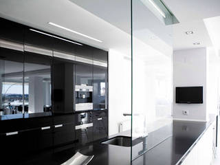 Reforma ático en Paseo del Rey Madrid / 2009, lado blanco arquitecturas lado blanco arquitecturas Modern kitchen