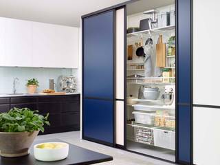 In einer geschmackvollen Küche..., Elfa Deutschland GmbH Elfa Deutschland GmbH Moderne Küchen MDF Blau