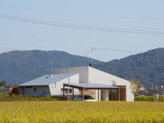 ダイチノイエ, toki Architect design office toki Architect design office Modern houses Wood White