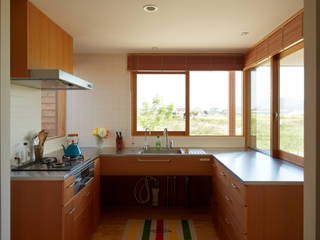 ダイチノイエ, toki Architect design office toki Architect design office Moderne Küchen Holz Holznachbildung